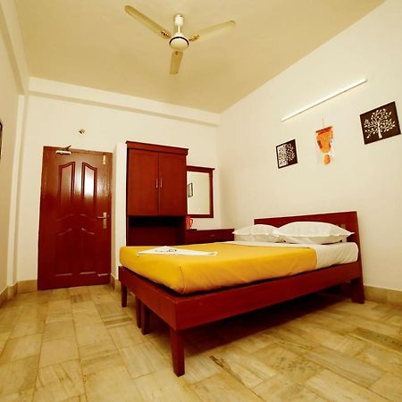 Kairali Tourist Home Guruvāyūr Exterior foto